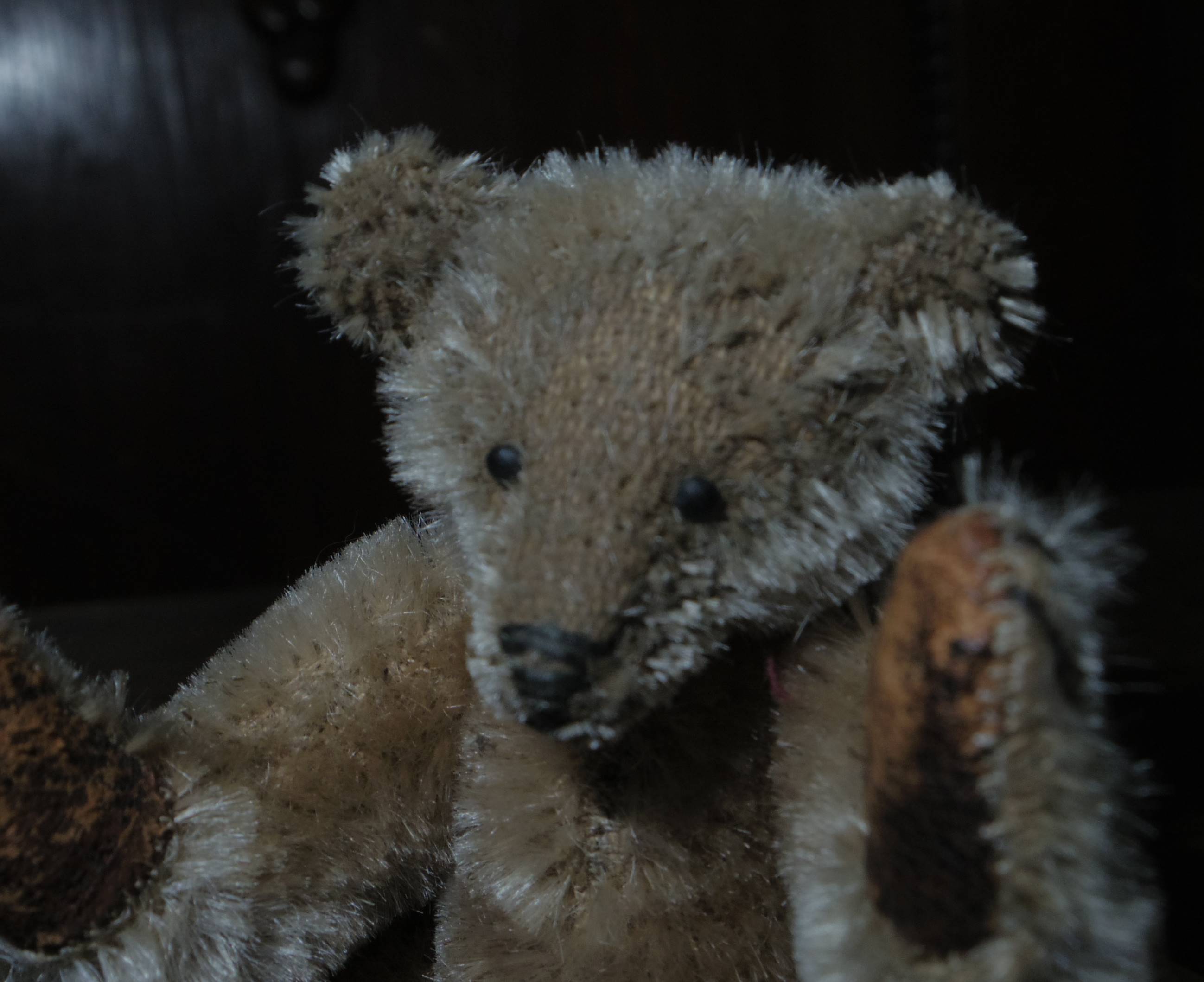 アーティストベアオークション出品　英国シュルツ氏の作品