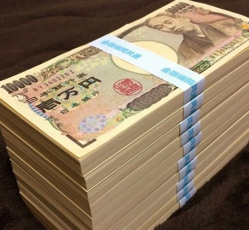 1000万円はパソコンに使った