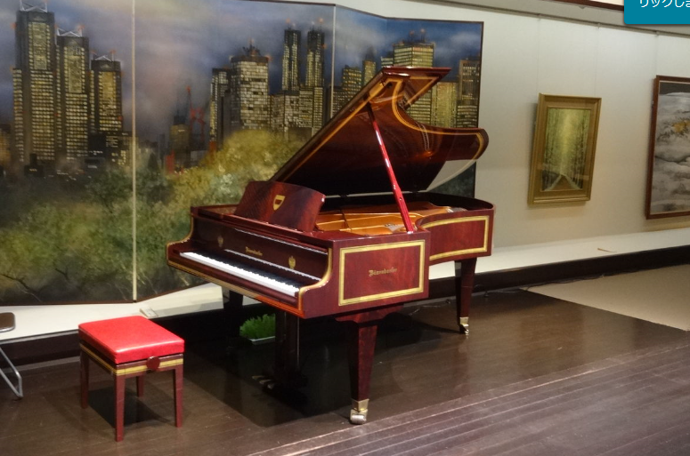 光が丘美術館のベーゼンドルファー