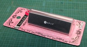 最近はダイソーの爪みがきが便利